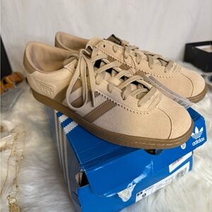 Adidas Stadt Sneakers